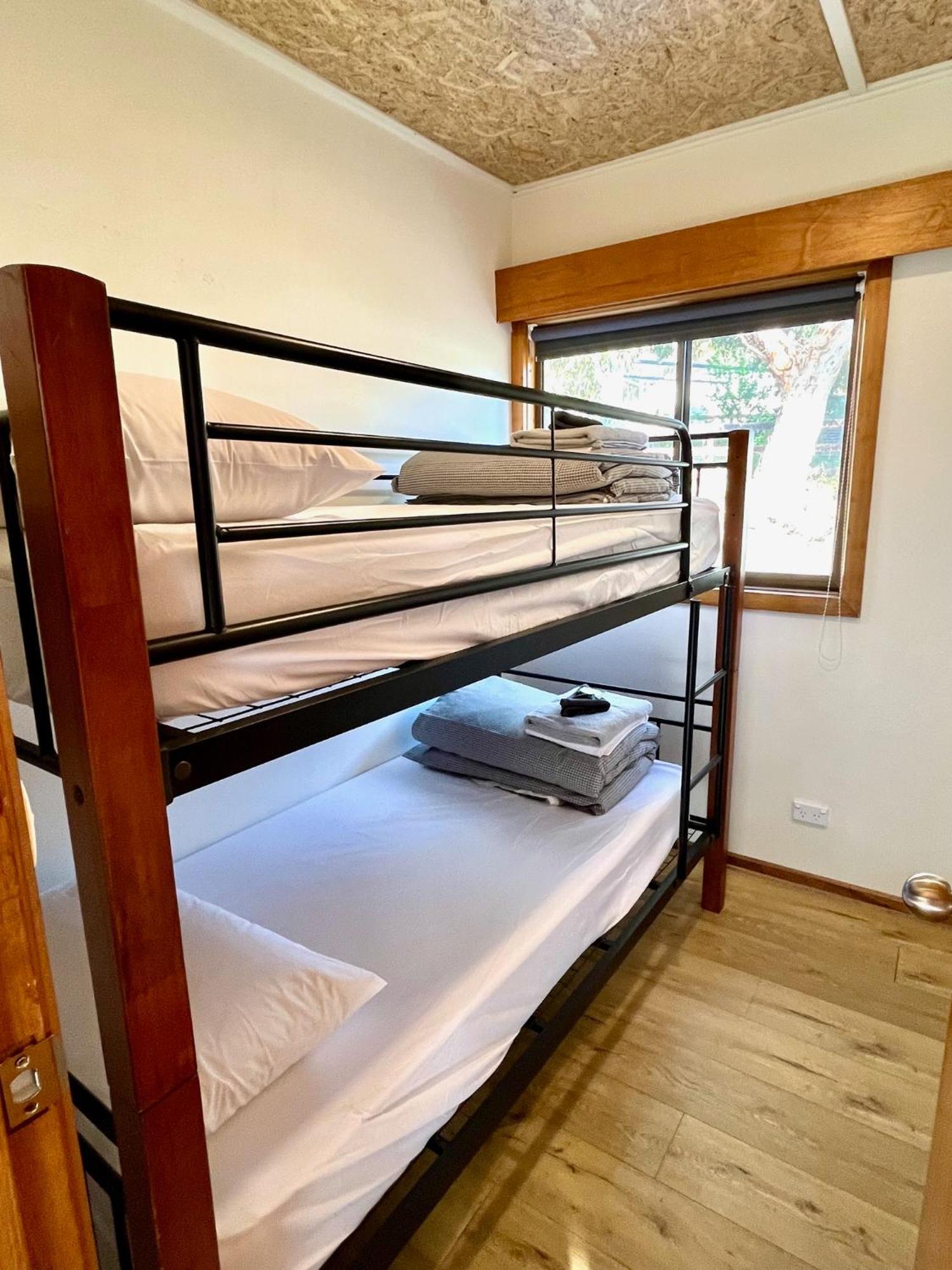 Cooinda Holiday Village Cabins 아메리칸리버 외부 사진
